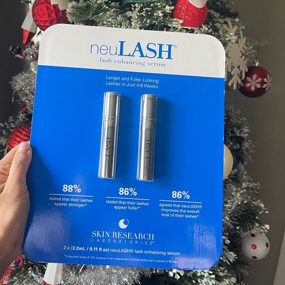 NeuLash Lash enhancing Serum 💖 - Picture 2 of 5